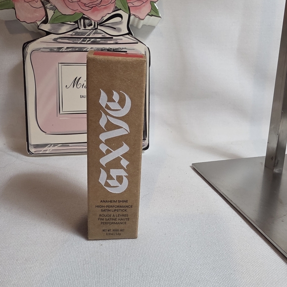 GXVE by Gwen Stefani Satin Lipstick - Bold Red - Picture 1 of 3
